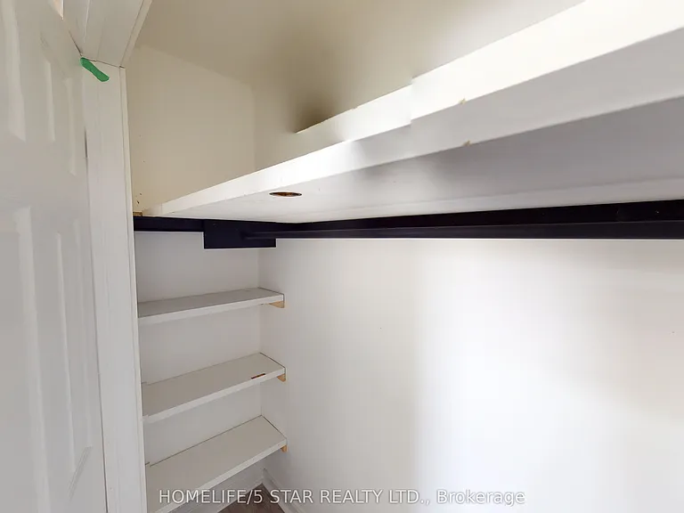 1152 Gerrard St E #201 — Photo 9
