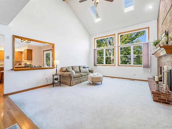 5th image of 57 Dawn Heath Cir