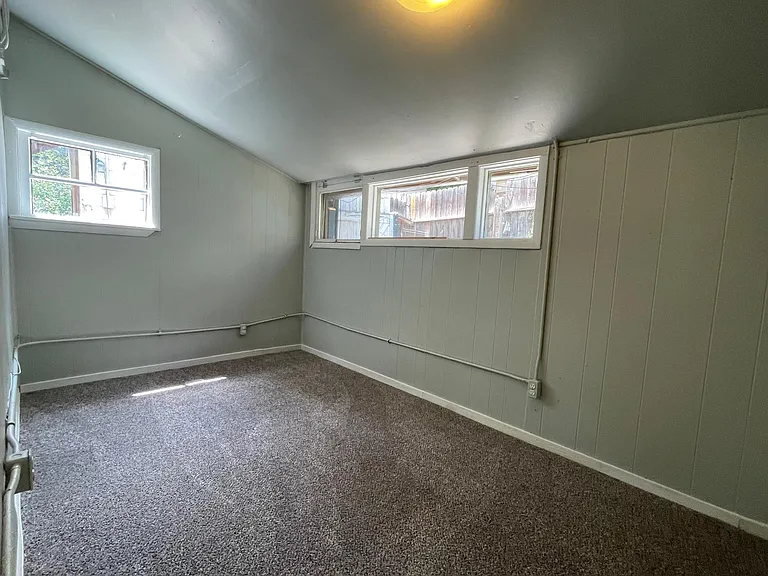 312 Ruxton Ave #9 — Photo 9