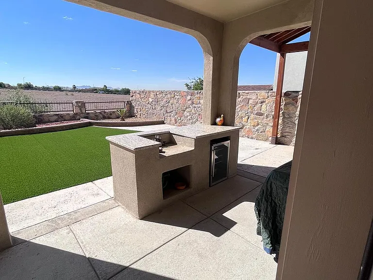 7442 Wooden Nickel Dr — Photo 47