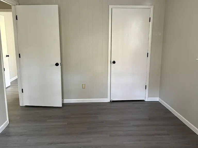 144 Nottingham Dr #5 — Photo 11