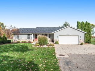 1147 Leonard St NW, Grand Rapids, MI 49534