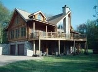 39 Trot Lane Rd, Beach Lake, PA 18405