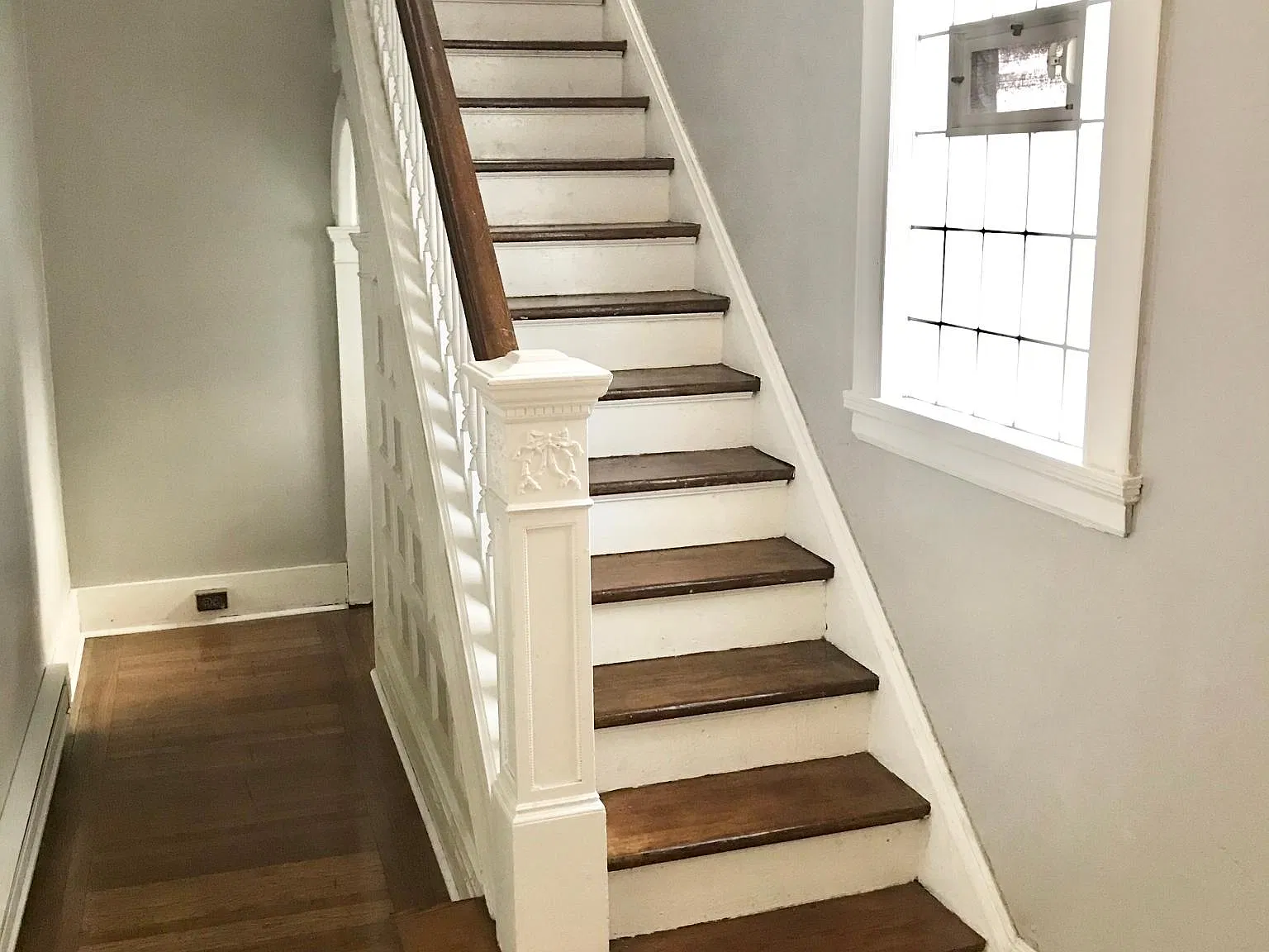 114 W Swissvale Ave — Photo 2