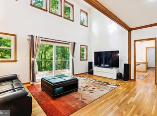 6364 Evangeline Ln, Alexandria, VA 22312