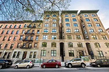 272 Manhattan Avenue in South Harlem