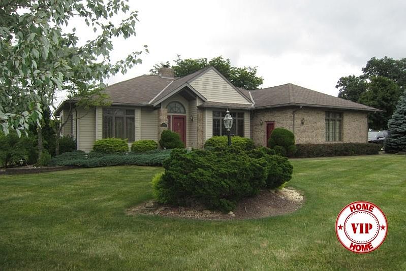 1st image of 764 Woodview Dr