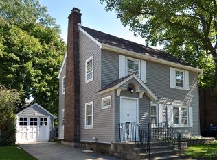 307 N Hale St, Palatine, IL 60067