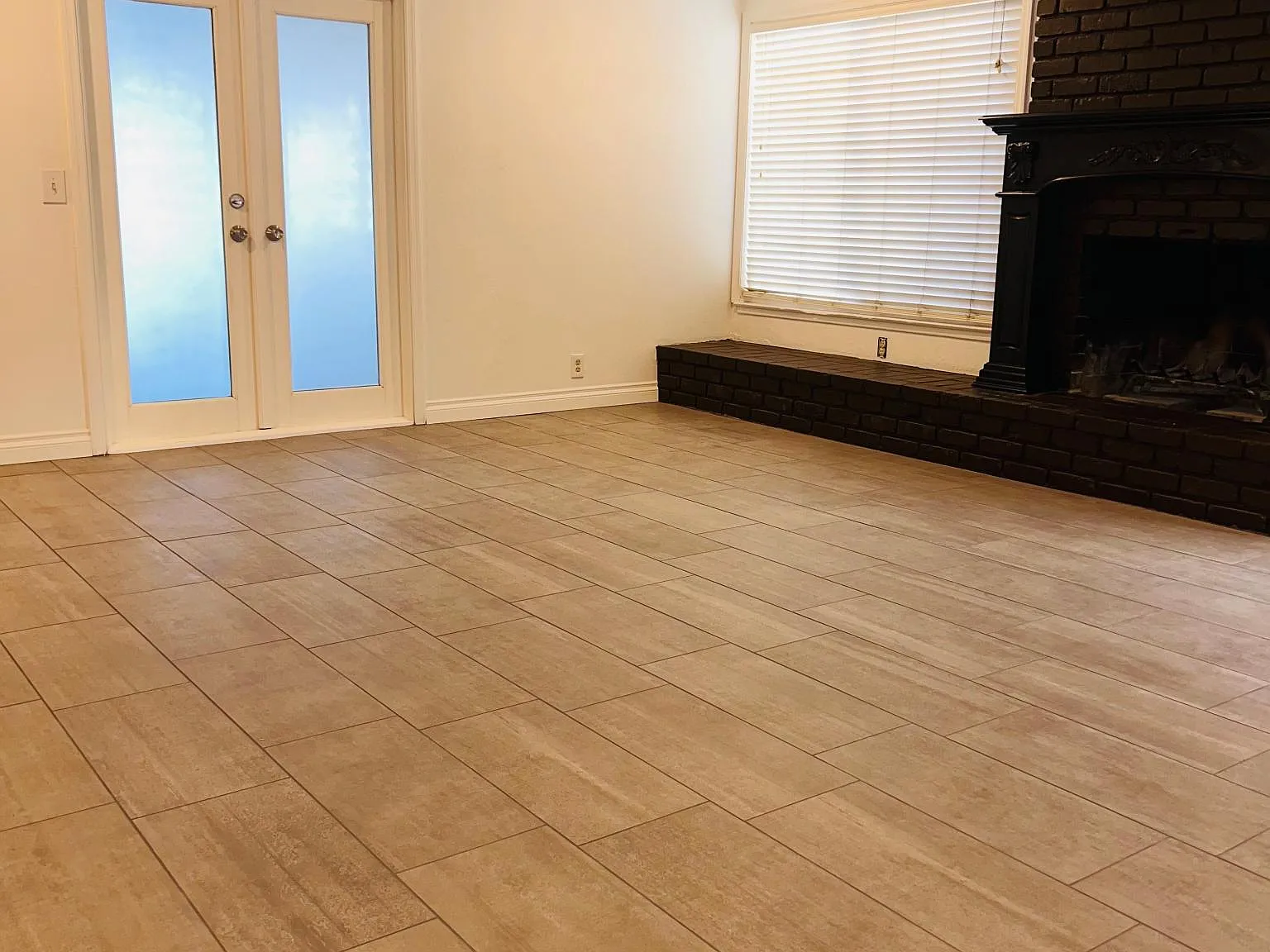 18391 Alder St — Photo 3