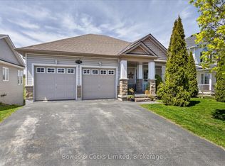 1715 Ravenwood Dr, Peterborough, ON K9K 2P6