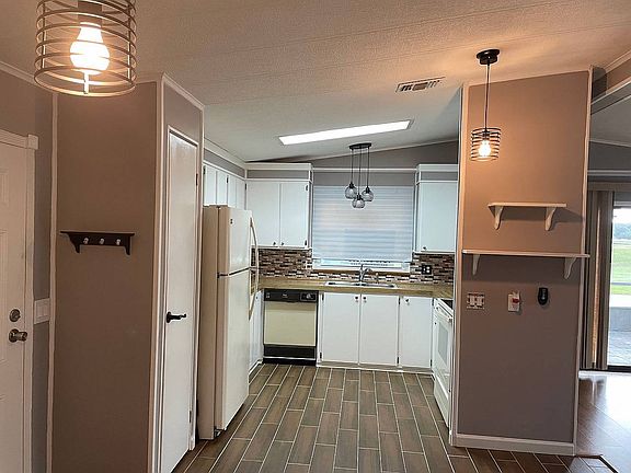 2nd image of 5440 Patricia Dr