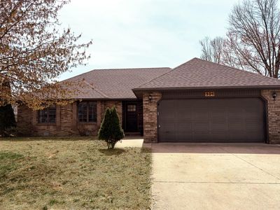304 W Aven Avenue, Nixa, MO, 65714