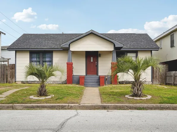 5224 Bernardo De Galvez, Galveston, TX 77551