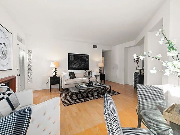 5th image of 7274 Shoreline Dr Unit 120