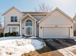 18007 W Stockton Ct, Gurnee, IL 60031