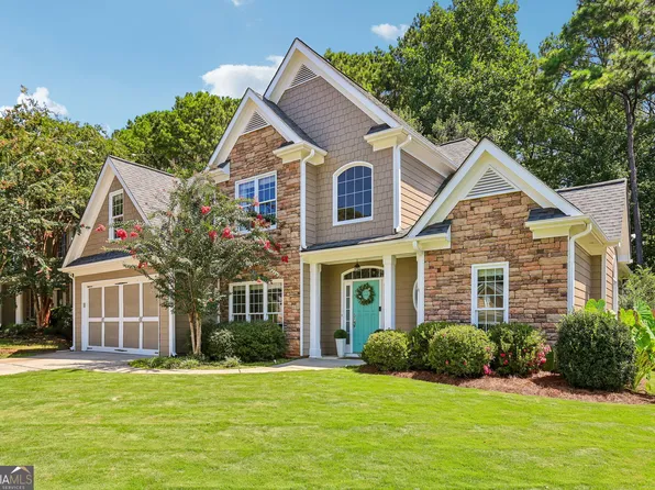 77 Greenview Dr, Newnan, GA 30265