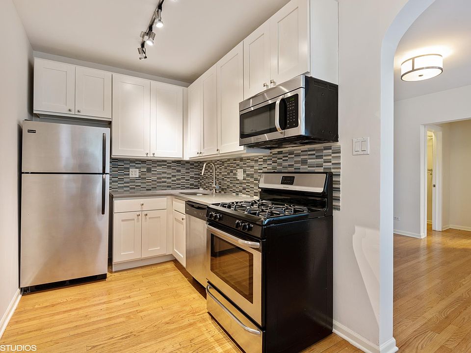 1st image of 4105 N Damen Ave #34