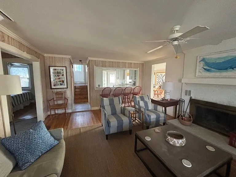 8504 Atlantic Ave — Photo 4