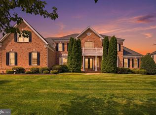 43154 Meadow Grove Dr, Ashburn, VA 20147