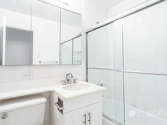5th image of 888 8th Ave APT 19a