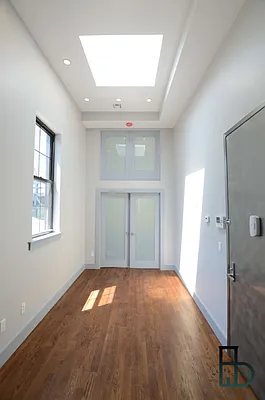 Rented by Miron Realty Group | media 21