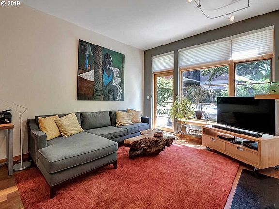 5th image of 726 NW 11th Ave APT 104