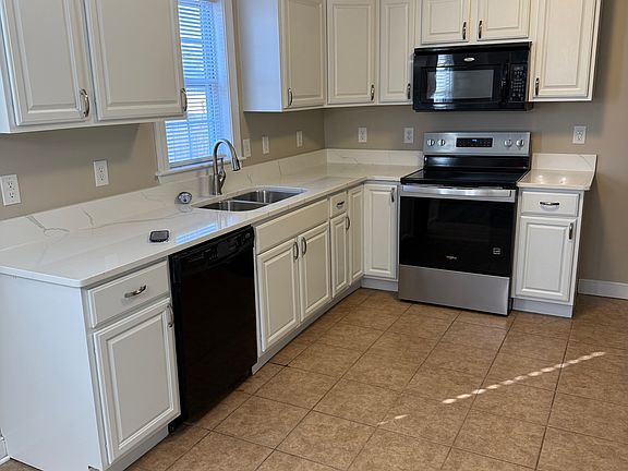 4th image of 2616 Parkside Ave
