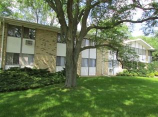 1001 Gilbert Rd APT 4, Madison, WI 53711
