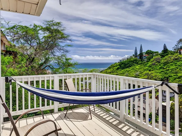 5207 Poola St, Honolulu, HI 96821