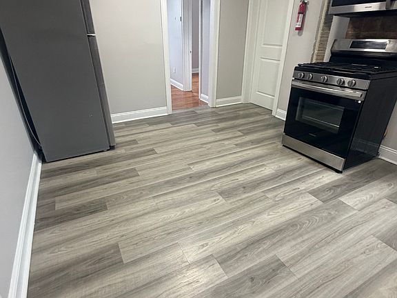 3rd image of 6119 Park Ave #2E