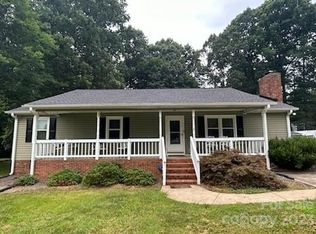 1622 Robinson Rd, Gastonia, NC 28056