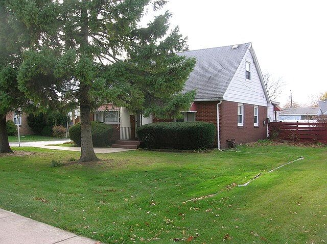 1st image of 8140 Natoma Ave