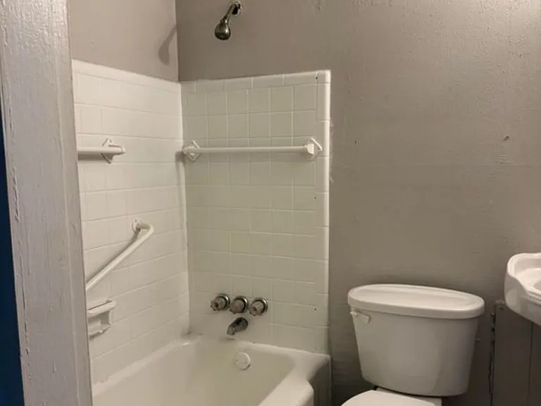 6528 Mitford Rd — Photo 11