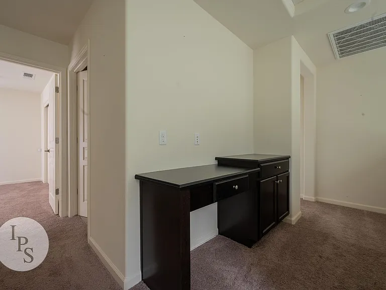 6052 E Bishop Ln — Photo 10