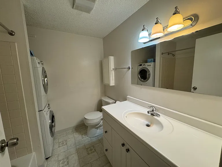 38 Silver Hill Ln #6 — Photo 2