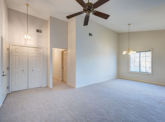 4th image of 1320 E Evergreen Dr Unit 2