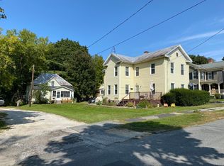 17 Fuller St, Lee, MA 01238