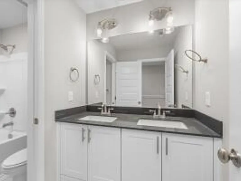 1005 Linsmore Ave — Photo 21