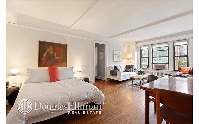 Sold by Douglas Elliman | media 10