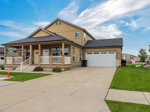 803 40th St E, Williston, ND 58801