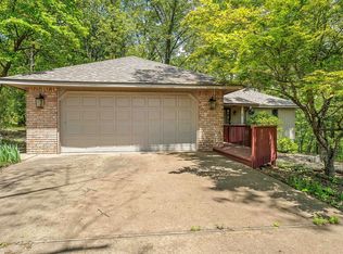 2 Stratfield Ln, Bella Vista, AR 72714