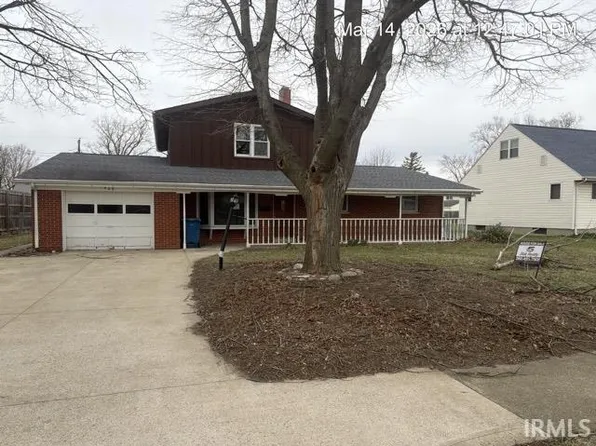 1409 S Park Dr, New Haven, IN 46774