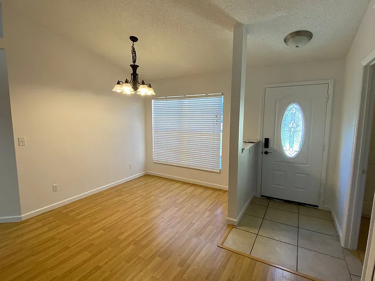 15327 Lafite Ln — Photo 8