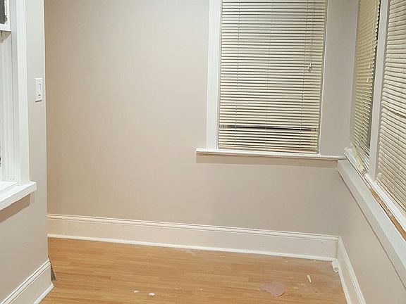 5th image of 784 Jewett Ave #1