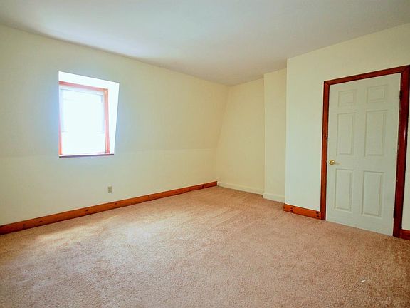 5th image of 106 Bruen St #2