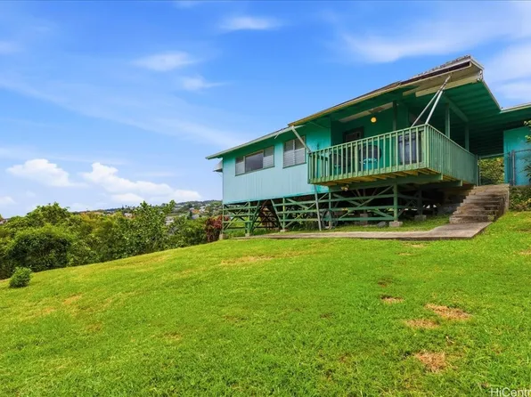 469 Kalamaku St, Honolulu, HI 96813