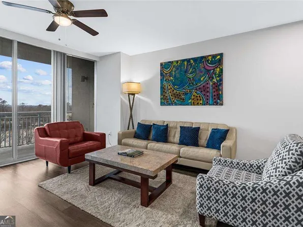 3338 Peachtree Rd NE APT 702, Atlanta, GA 30326