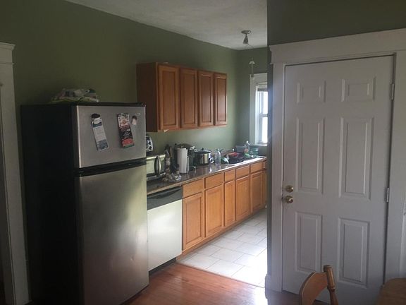 3rd image of 156 Oakland Ave #3