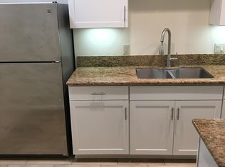 2301 De La Vina St APT C, Santa Barbara, CA 93105