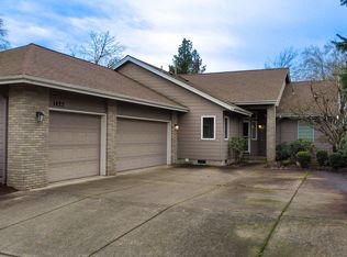 1425 Gilham Rd, Eugene, OR 97401